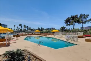 Photo #1: 2777068 Listing 