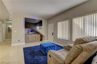 Photo #5: 2777141 Listing 