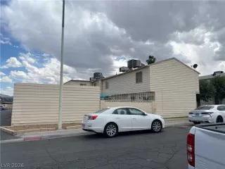 Photo #1: 2777202 Listing 