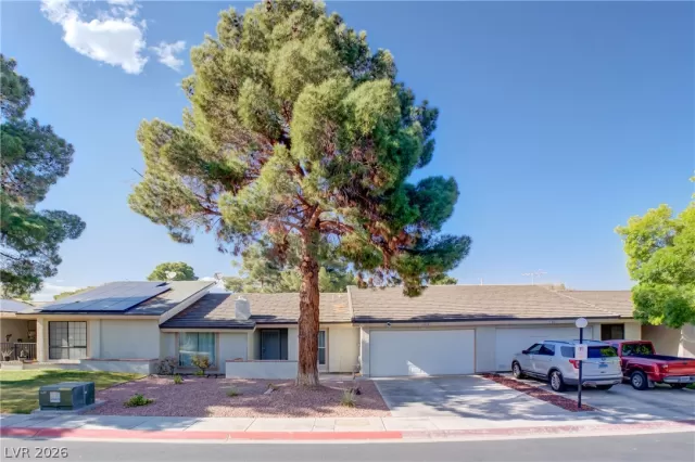 MLS: 2777217 Condo For Sale