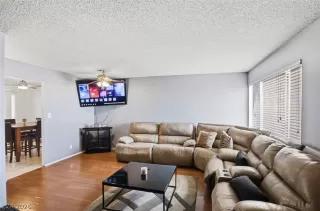Photo #2: 2777269 Listing 