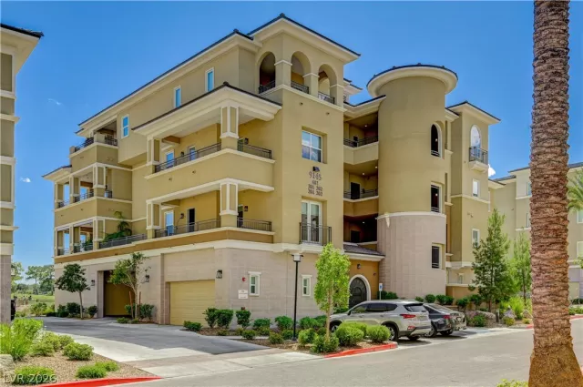 MLS: 2777280 Condo For Sale