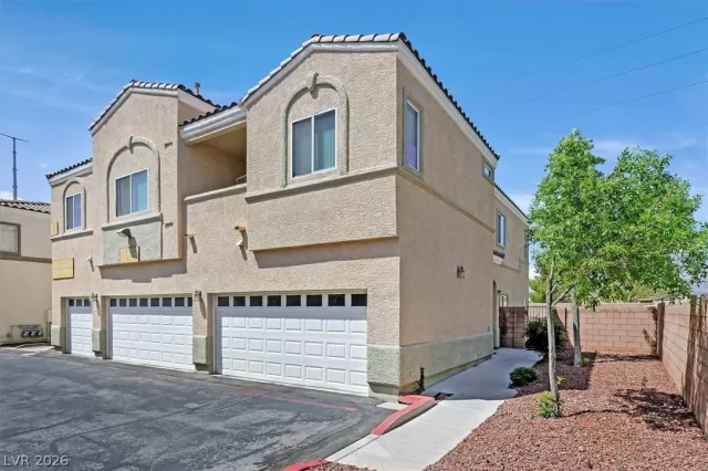 MLS: 2777308 Condo For Sale