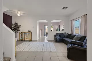 Photo #6: 2777308 Listing 