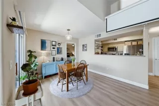 Photo #4: 2777362 Listing 