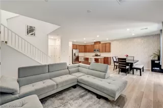 Photo #3: 2777370 Listing 
