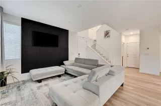 Photo #4: 2777370 Listing 