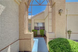 Photo #3: 2777383 Listing 