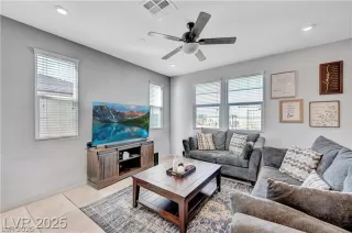 Photo #5: 2777385 Listing 