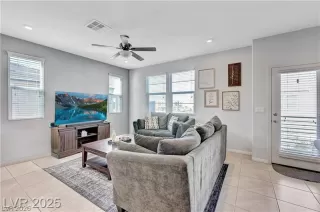 Photo #6: 2777385 Listing 