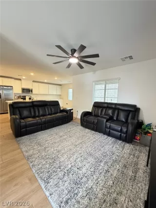 Photo #1: 2777390 Listing 