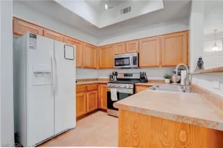 Photo #6: 2777400 Listing 