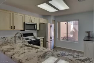 Photo #5: 2777444 Listing 