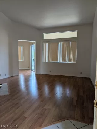 Photo #3: 2777465 Listing