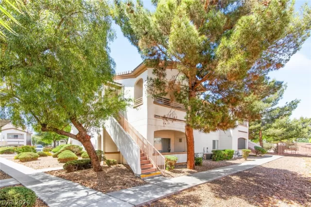 MLS: 2777486 Condo For Sale