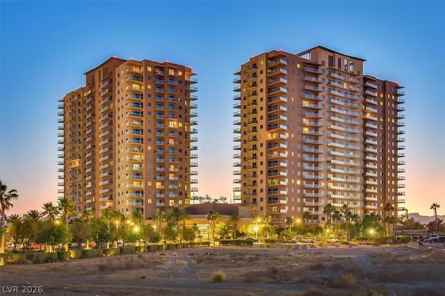 MLS: 2777491 Condo For Sale