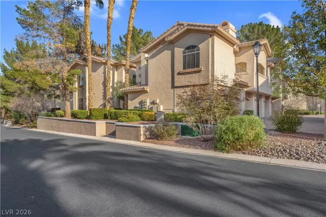 MLS: 2777545 Condo For Sale
