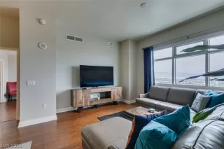 Photo #6: 2777563 Listing 