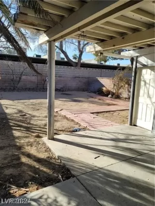 Photo #5: 2777573 Listing 