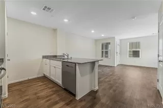 Photo #4: 2777586 Listing 