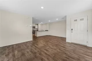 Photo #5: 2777586 Listing 