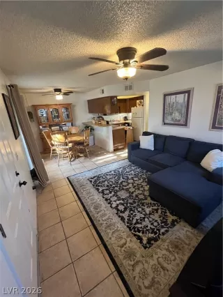 Photo #4: 2777615 Listing 