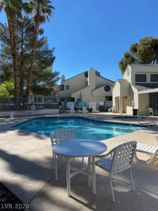 Photo #2: 2777624 Listing 