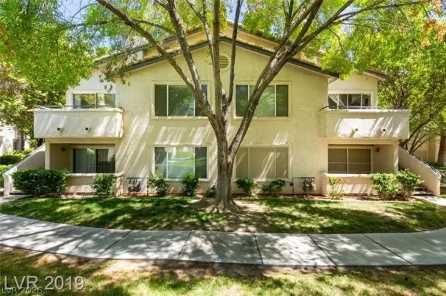 MLS: 2777678 Condo For Sale