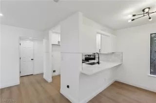 Photo #1: 2777691 Listing 