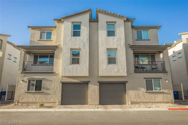 MLS: 2777759 Condo For Sale