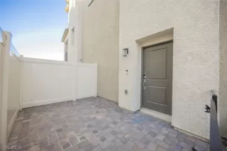 Photo #5: 2777759 Listing 