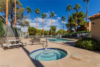 Photo #5: 2777777 Listing 