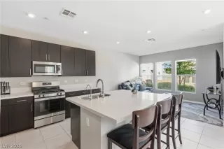 Photo #2: 2777786 Listing 