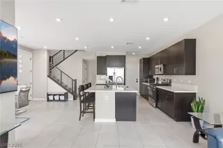 Photo #4: 2777786 Listing 