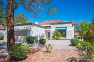 Photo #2: 2777852 Listing 
