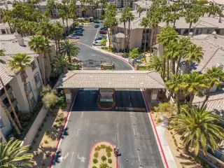 Photo #2: 2777881 Listing 