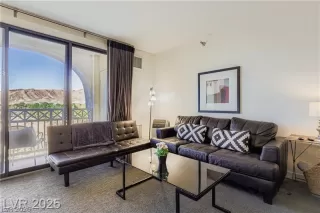 Photo #5: 2777906 Listing 