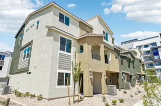 Photo #1: 2777918 Listing 