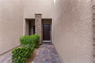 Photo #2: 2777927 Listing 