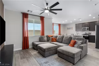 Photo #4: 2777927 Listing 