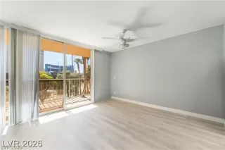 Photo #4: 2777932 Listing 