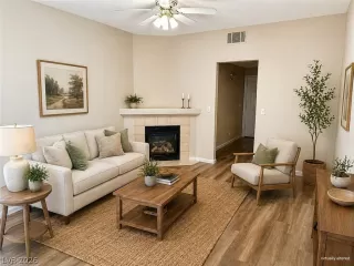 Photo #4: 2777933 Listing 