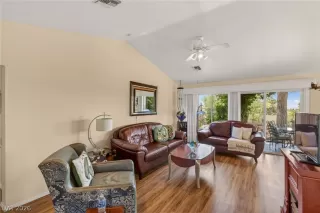Photo #3: 2777951 Listing 