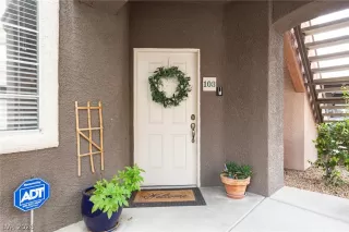 More Details about MLS # 2777969 : 1508 TRUETT STREET 103
