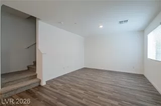 Photo #3: 2778002 Listing 