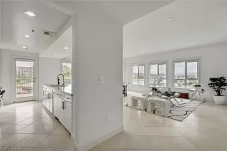 Photo #1: 2778003 Listing 