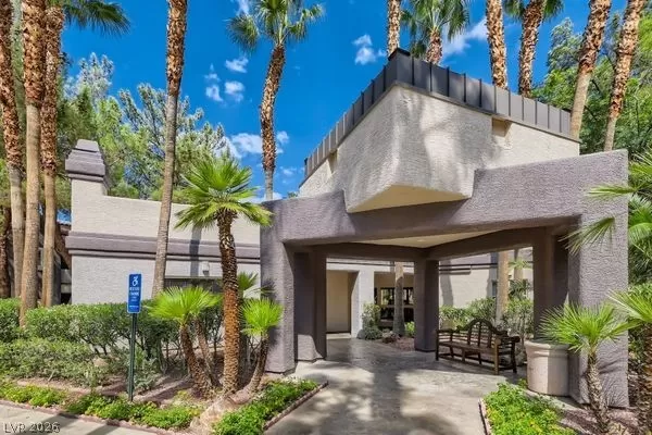 MLS: 2778013 Condo For Sale