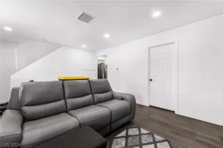 Photo #4: 2778036 Listing 