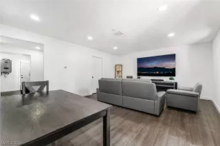 Photo #5: 2778036 Listing 