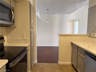 Photo #4: 2778064 Listing 